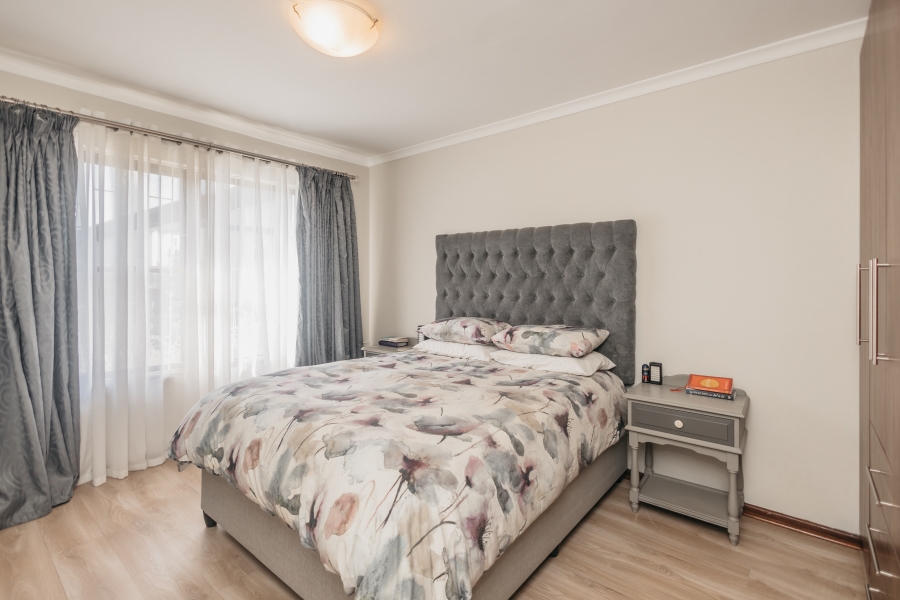 To Let 2 Bedroom Property for Rent in Ridgeworth Western Cape